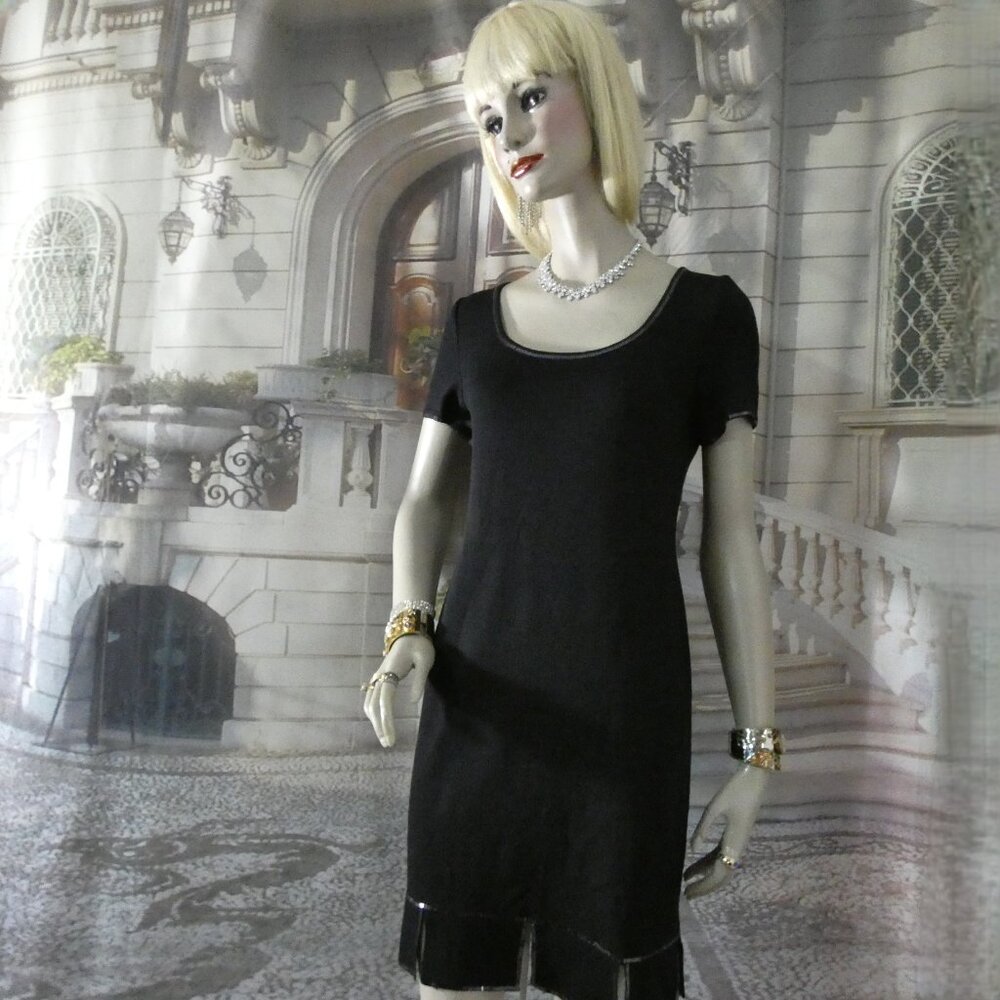 St. John Evening Black Cocktail Dress Size 4 to 6 Sparkling Neck Sleeves Hem
